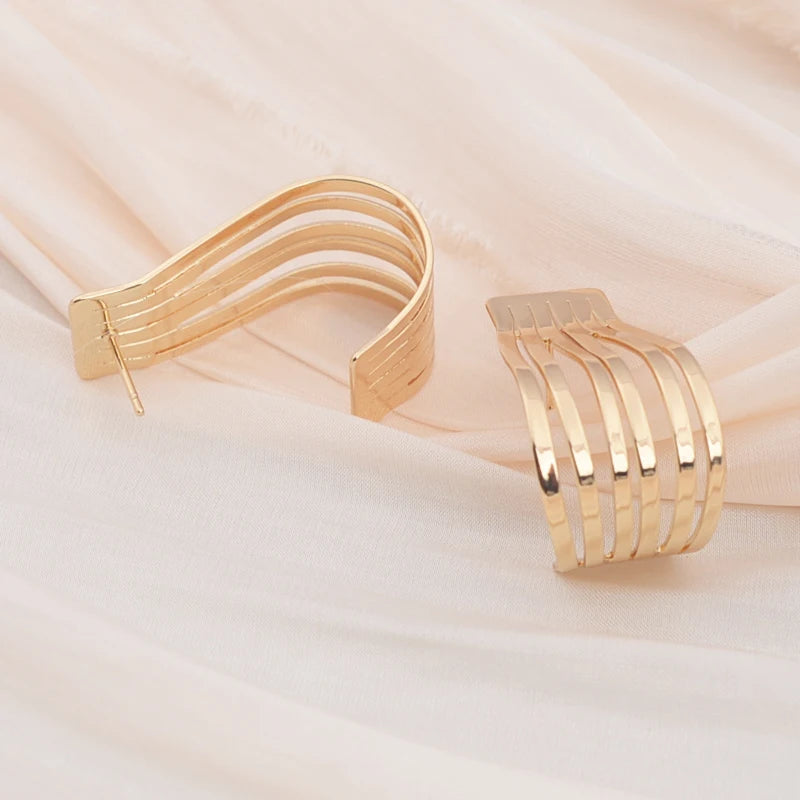 Retro Metal Bend Dangle Earrings for Women